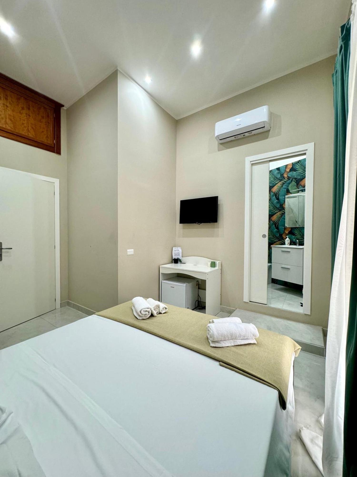 Bed and Breakfast Royal Dream à Naples Extérieur photo