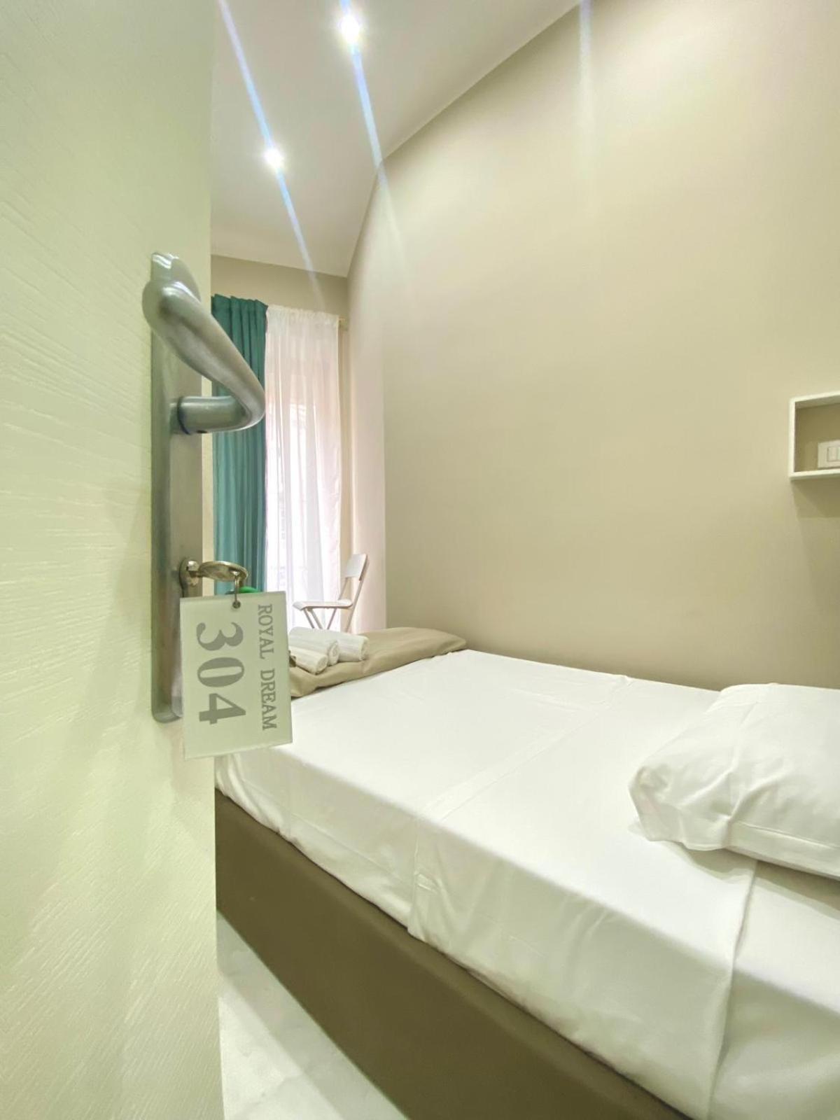 Bed and Breakfast Royal Dream à Naples Extérieur photo
